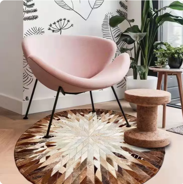 Gradient Patchwork Cowhide Round Rug - Image 2