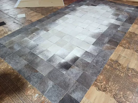 Grey Gradient Square Patchwork Genuine Cowhide Rug, Luxury Modern Ins Style Leather Carpet, Art Decor Floor Mat for Living Room Bedroom Showroom - Image 4